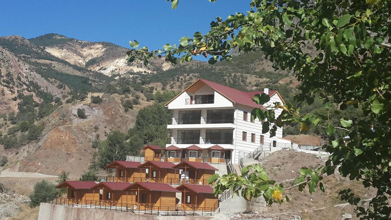 Karsi Bahce Hotell Sebinkarahisar Eksteriør bilde